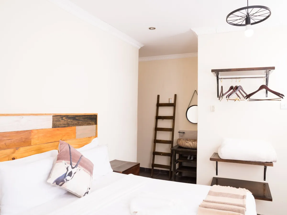Tati Room — photo 1 of 10