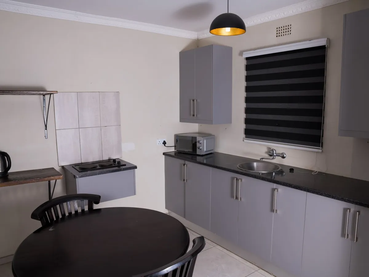 Okavango Room — photo 11 of 15