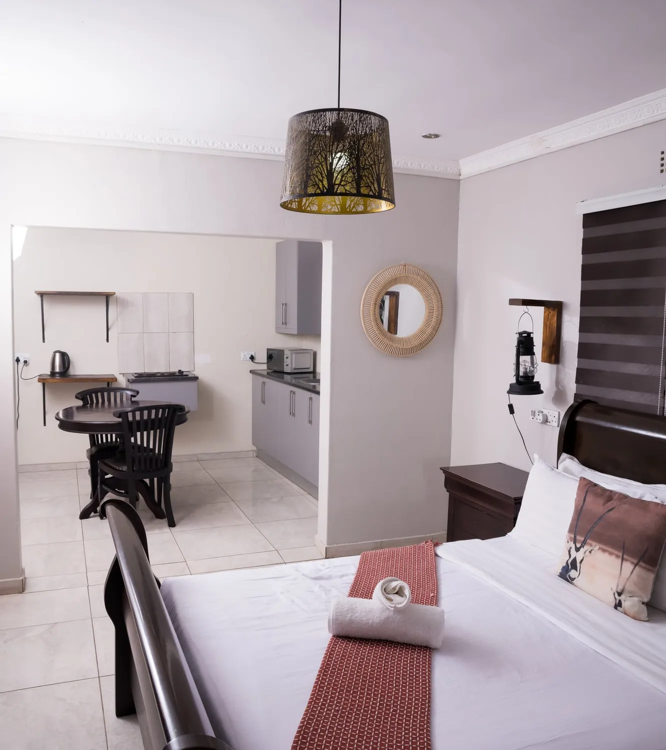 Okavango Room — photo 14 of 15