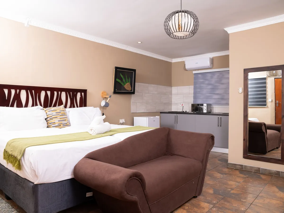 Shashe Room — photo 2 of 8
