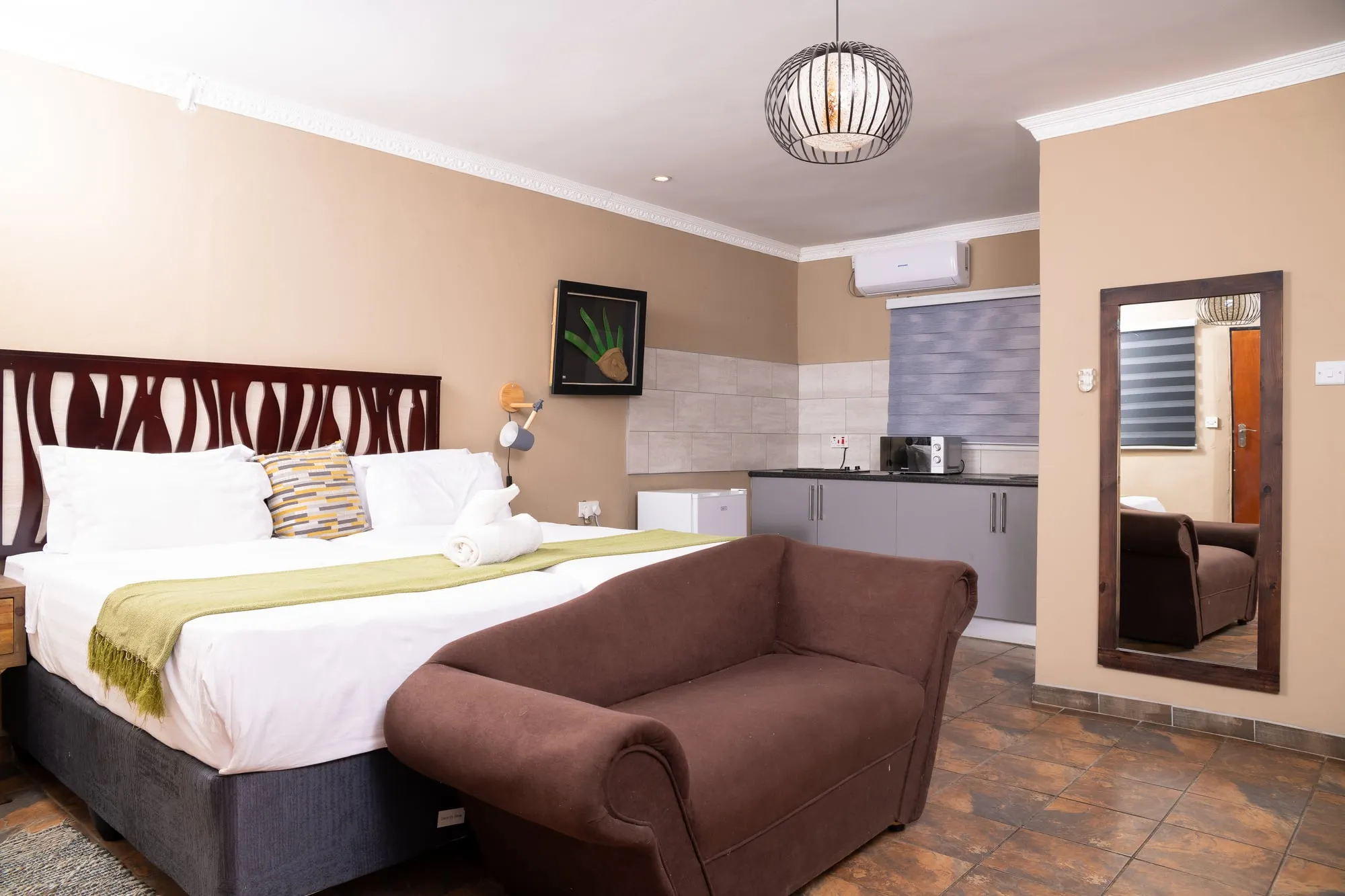 Shashe Room — photo 2 of 8