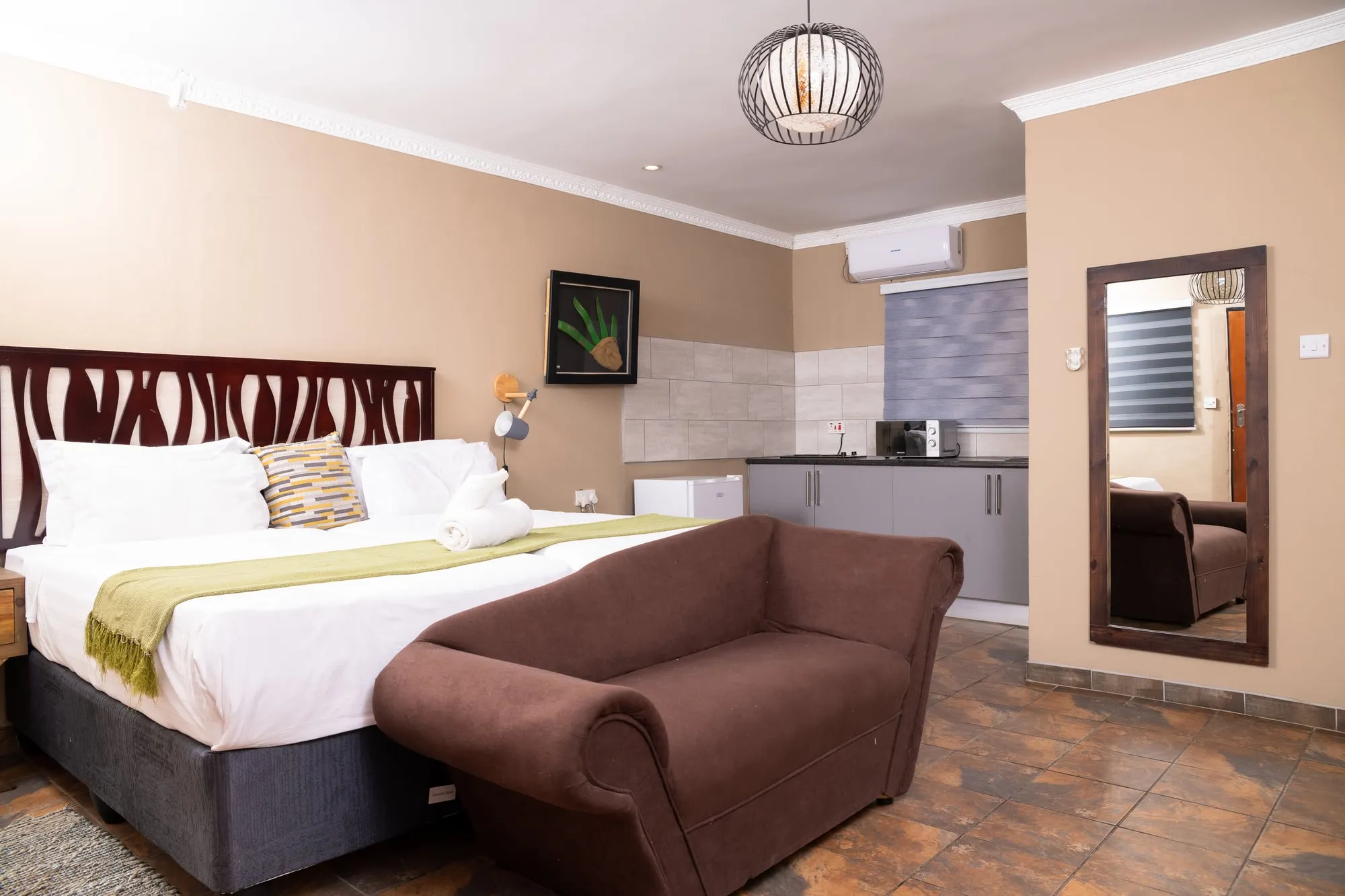 Shashe Room — photo 3 of 8