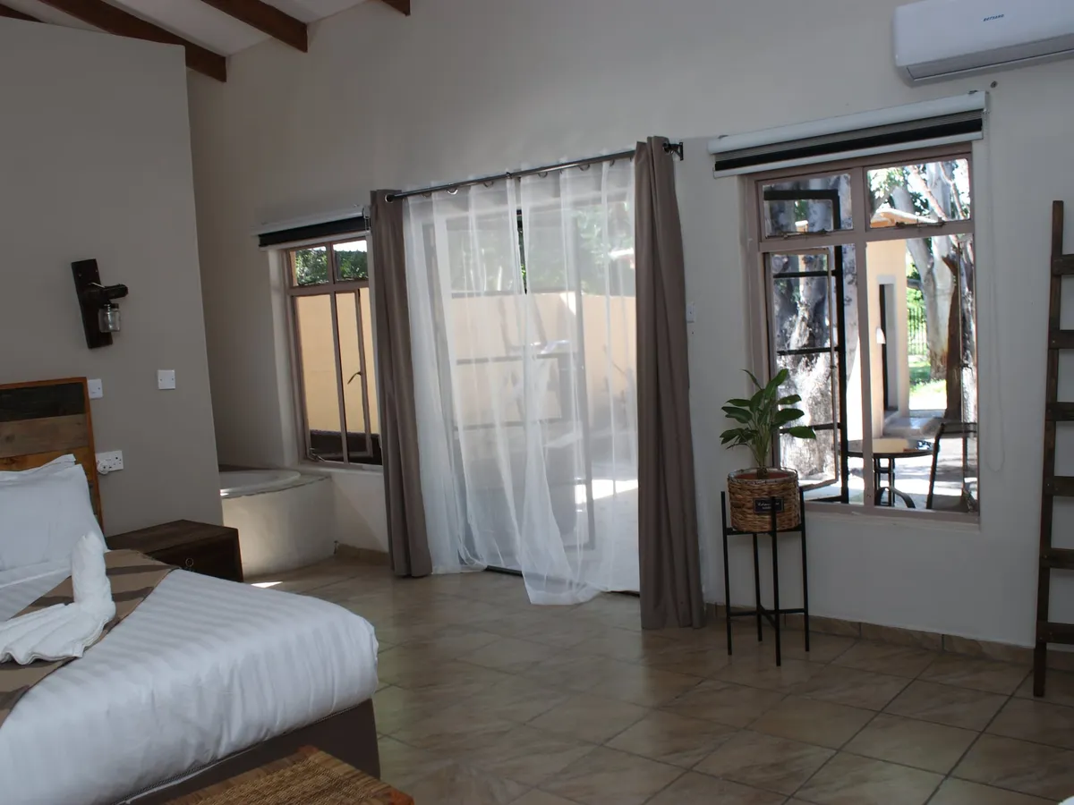 Kwando Room — photo 3 of 4