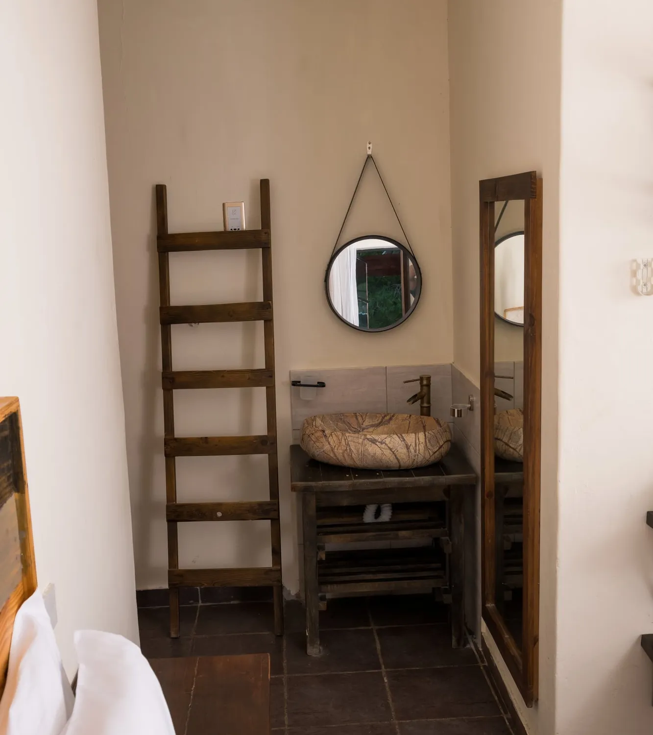 Tati Room — photo 4 of 10