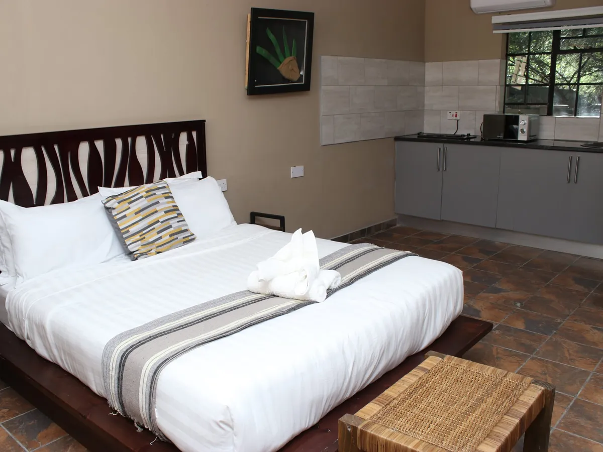 Shashe Room — photo 5 of 8