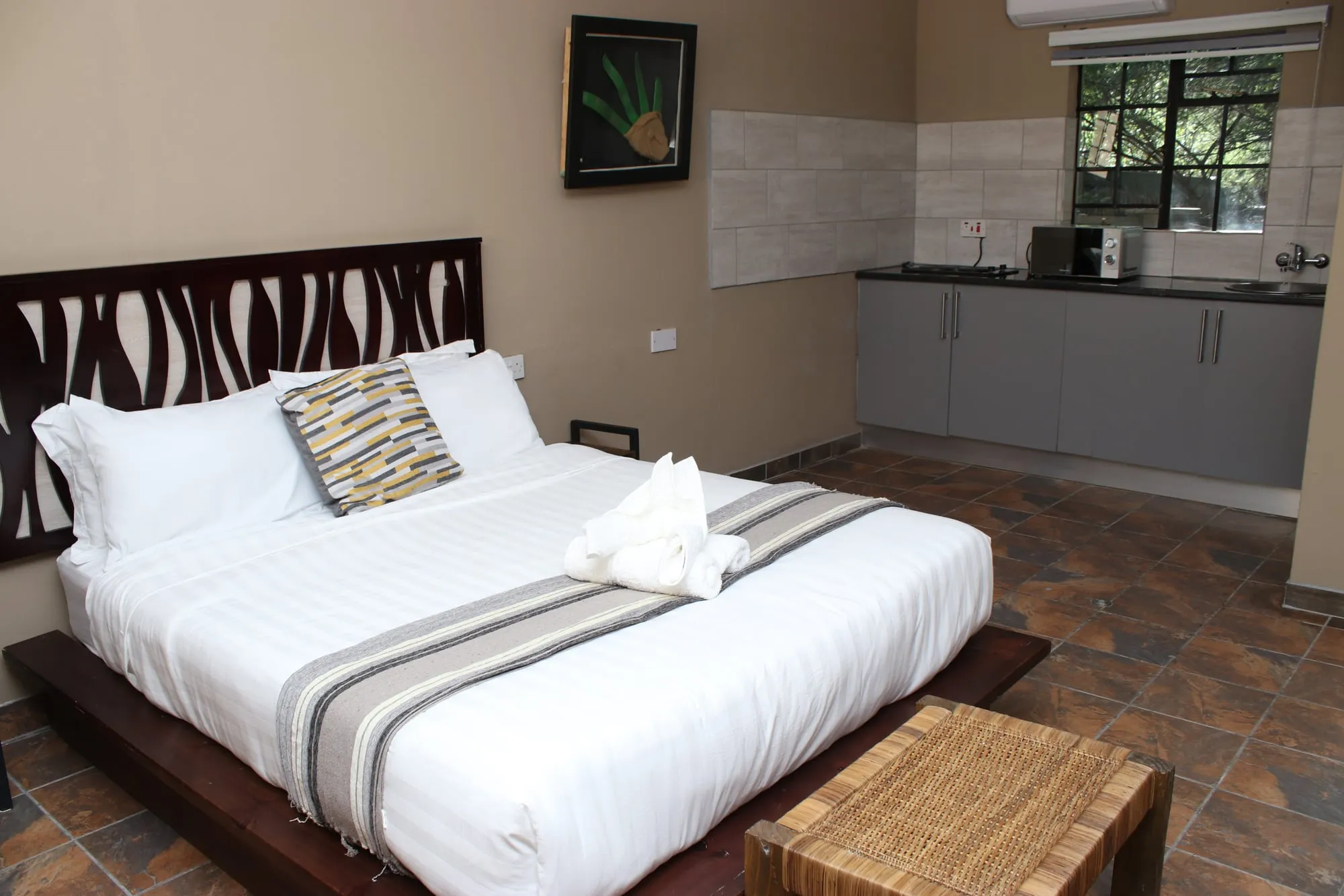 Shashe Room — photo 5 of 8